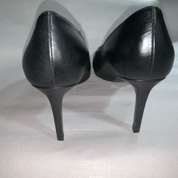 SAINT LAURENT size 39.5 black calfskin stud pumps - Picture 8 of 13